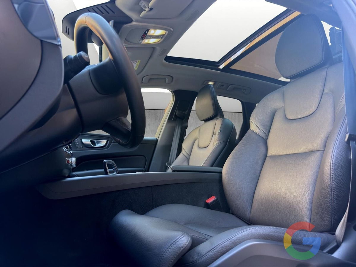 Volvo XC60 B4 automatico Plus Dark (8)