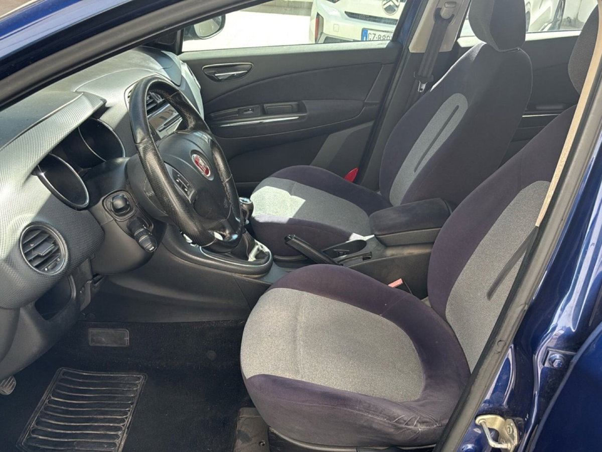 Fiat Bravo 1.6 MJT 120 CV DPF Emotion (11)