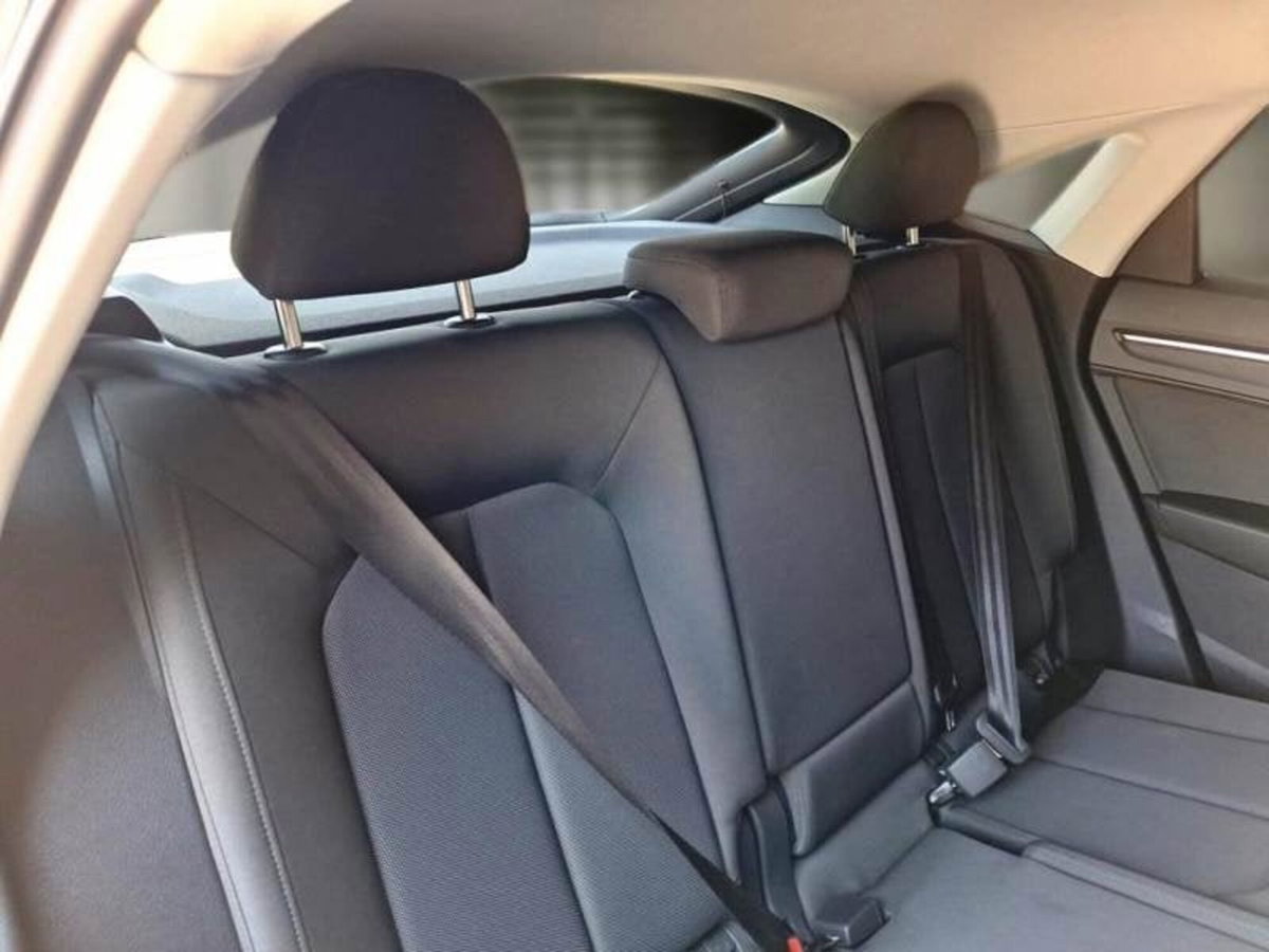 Audi Q3 Sportback 35 TDI quattro S tronic Business Plus (8)