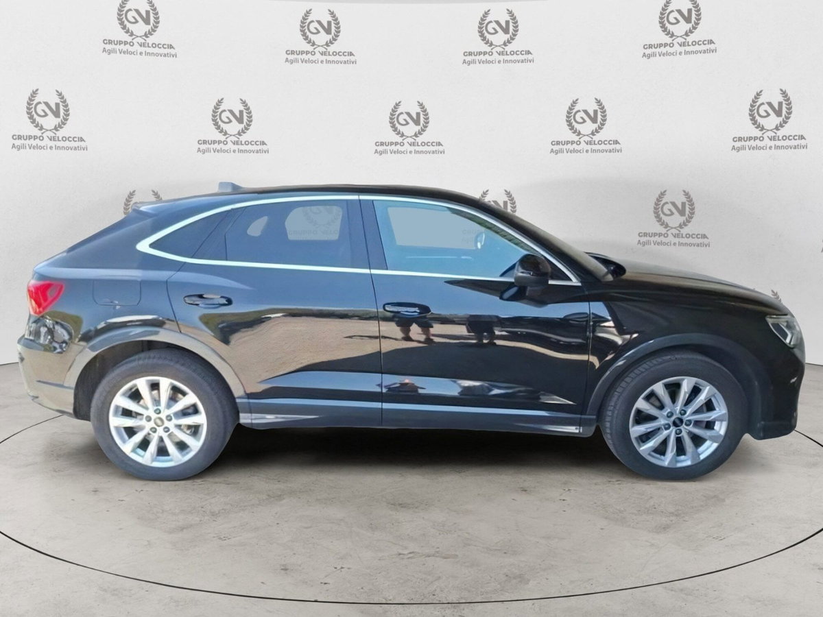 Audi Q3 Sportback 35 TDI quattro S tronic Business Plus (9)