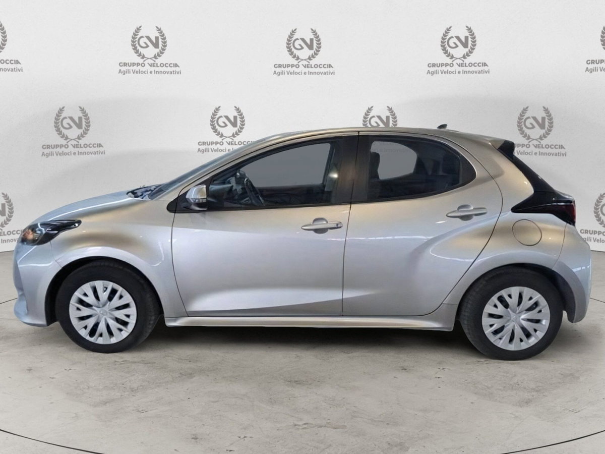 Toyota Yaris 1.5 Hybrid 5 porte Energy (7)