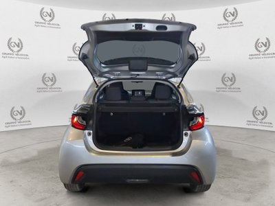 Toyota Yaris 1.5 Hybrid 5 porte Energy (8)