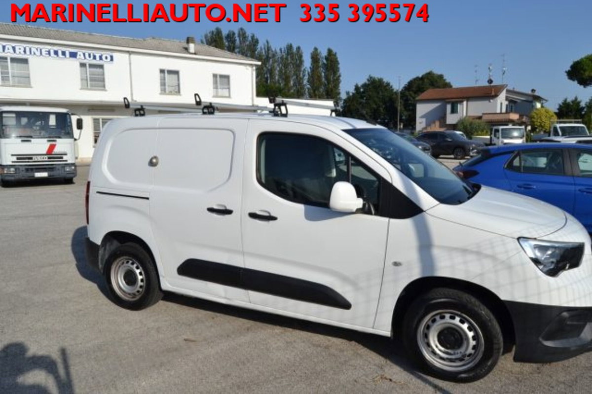 Opel Combo Furgone Cargo 1.5 Diesel 100CV PC 650kg Edition (2)