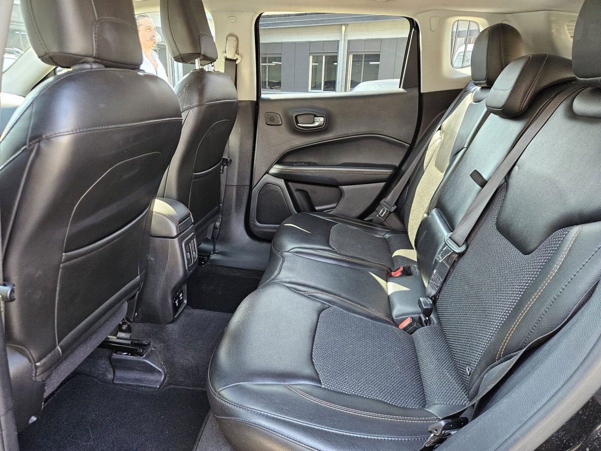 Jeep Compass 2.0 Multijet II aut. 4WD Limited (11)