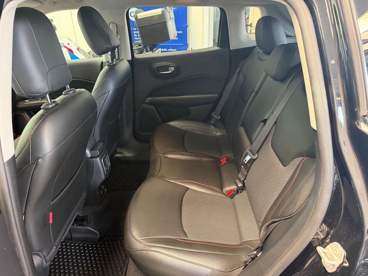 Jeep Compass 2.0 Multijet II 4WD Longitude (18)