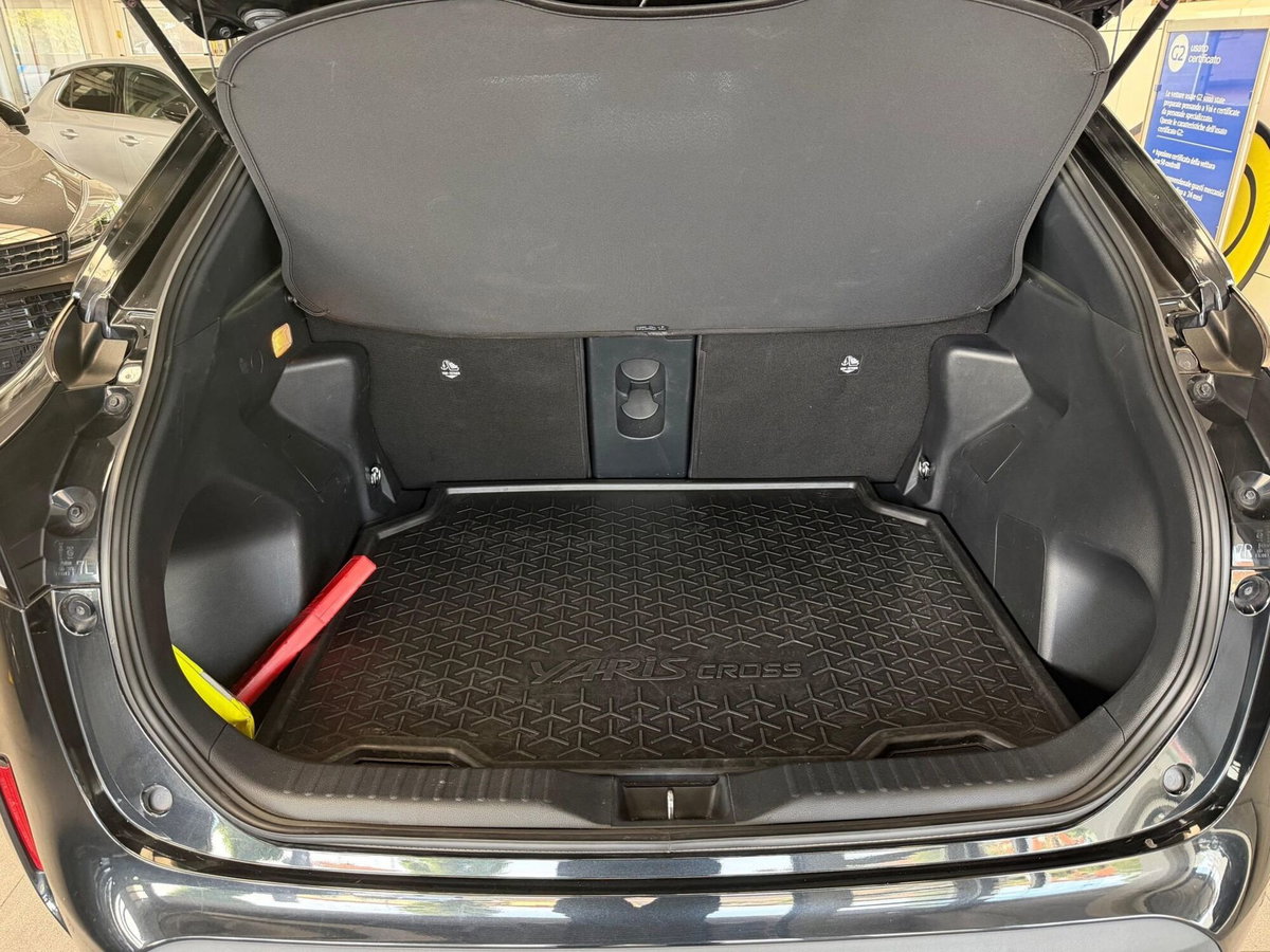 Toyota Yaris Cross 1.5 Hybrid 5p. E-CVT Trend (18)