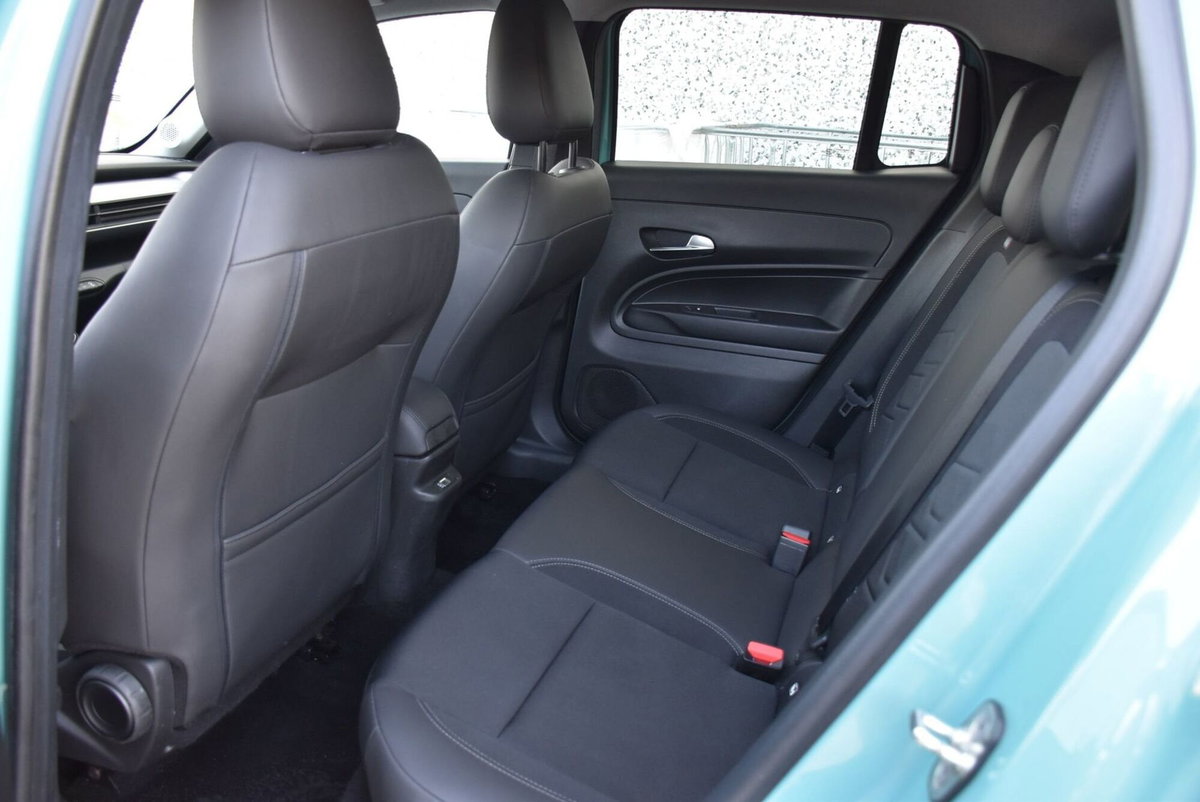 Jeep Avenger full-electric Summit fwd 156cv auto (15)