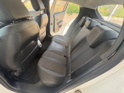 Peugeot 208 1.2 puretech Active s&s 100cv (11)