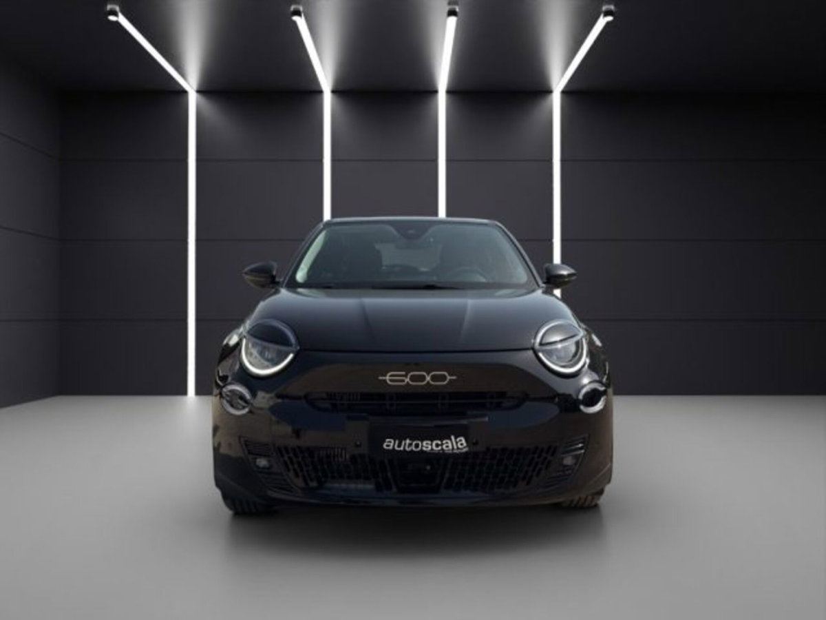 Fiat 600 1.2 hybrid Icon 145cv auto (8)