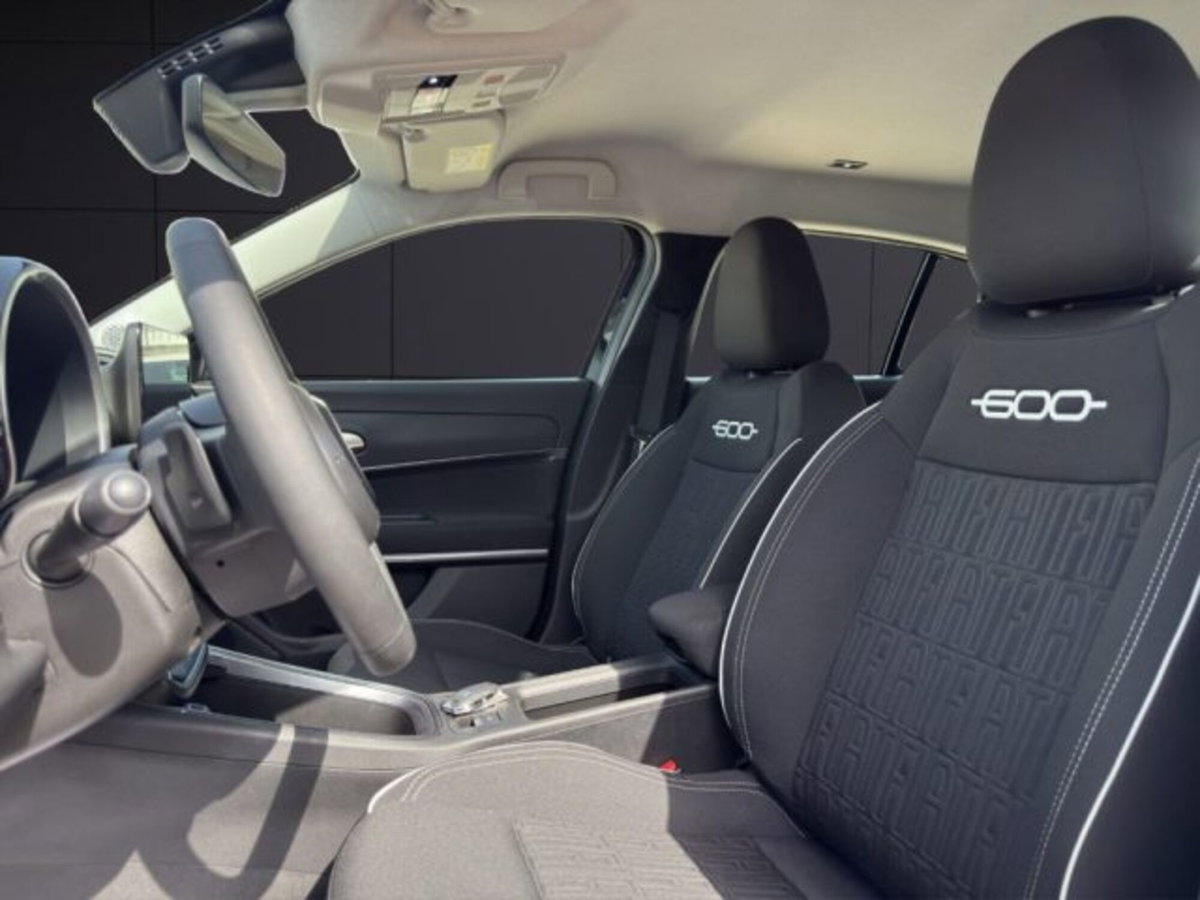 Fiat 600 1.2 hybrid Icon 145cv auto (9)