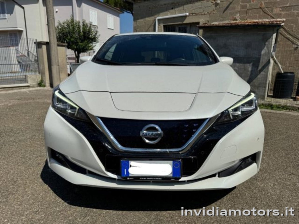 Nissan Leaf Tekna 40 kWh ProPilot Park (2)