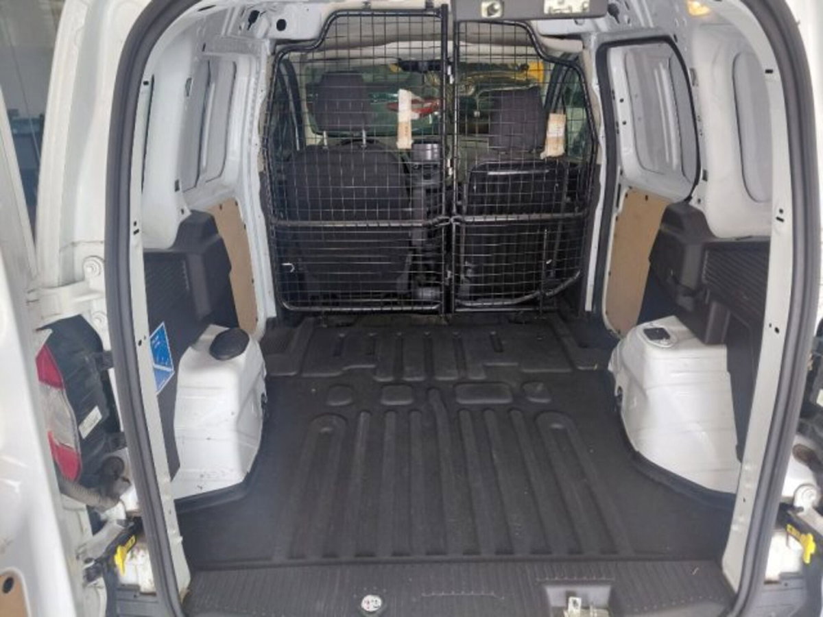 Ford Transit Courier 1.5 TDCi 100CV  Trend (9)