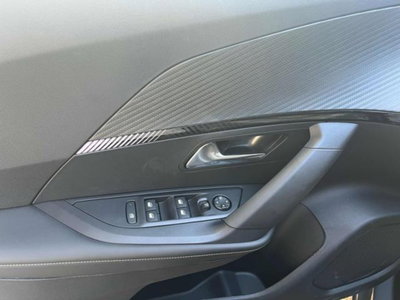 Peugeot 2008 1.2 puretech Allure s&s 100cv (7)