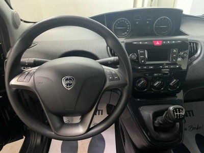 Lancia Ypsilon 1.0 FireFly 5 porte S&S Hybrid Ecochic A. Ferretti (3)