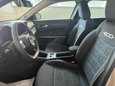 Fiat 600 1.2 hybrid 145cv auto (4)