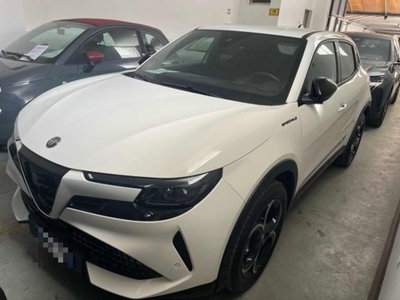 Alfa Romeo Junior 1.2 ibrida Speciale 145cv edct6 (2)