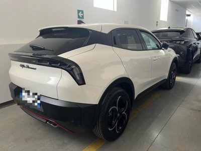 Alfa Romeo Junior 1.2 ibrida Speciale 145cv edct6 (3)