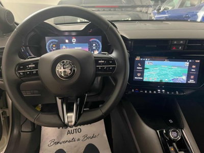 Alfa Romeo Junior 1.2 ibrida Speciale 145cv edct6 (4)