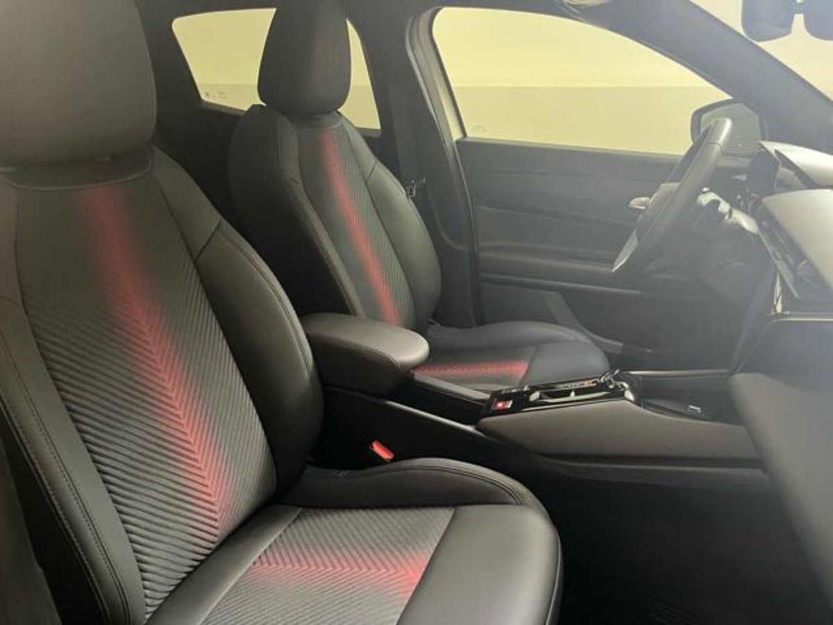 Alfa Romeo Junior 1.2 ibrida Speciale 145cv edct6 (8)