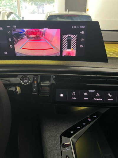 Peugeot 3008 1.2 hybrid GT Exclusive 145cv e-dcs6 (5)