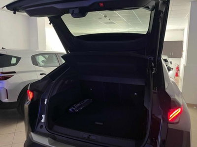 Peugeot 3008 1.2 hybrid GT Exclusive 145cv e-dcs6 (9)