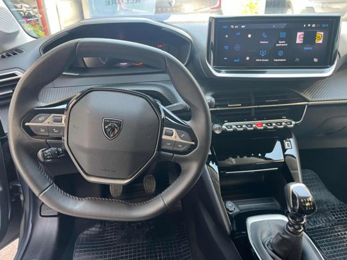Peugeot 208 PureTech 100 Stop&Start 5 porte Allure (4)