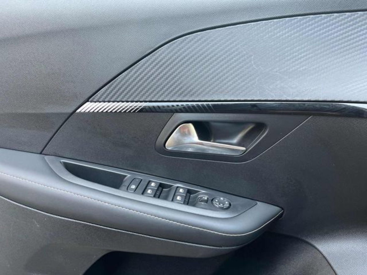 Peugeot 208 PureTech 100 Stop&Start 5 porte Allure (7)