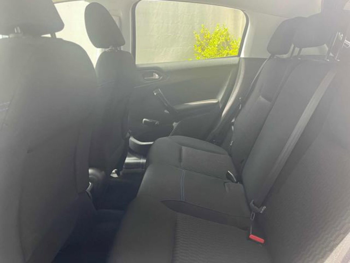 Peugeot 208 BlueHDi 100 Stop&Start 5 porte Allure (7)