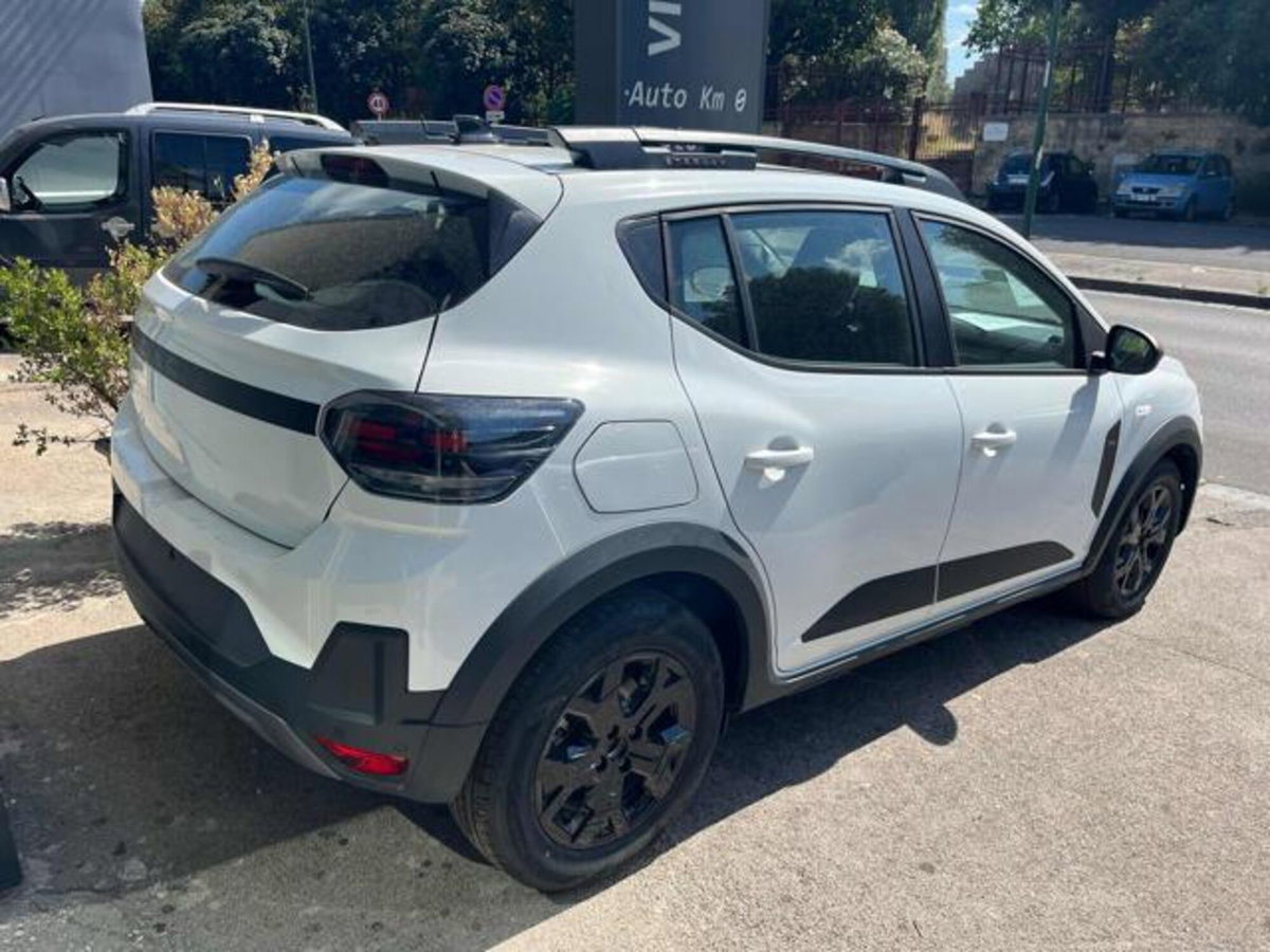 Dacia Sandero Stepway 1.2 Eco-G Extreme 120cv auto (3)