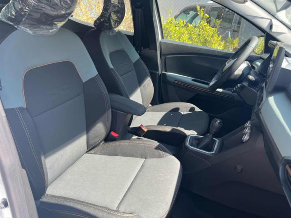 Dacia Sandero Stepway 1.2 Eco-G Extreme 120cv auto (6)