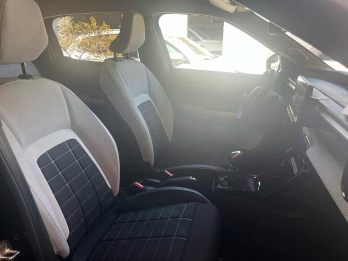 Citroen C3 1.2 puretech turbo Max 100cv s&s (6)