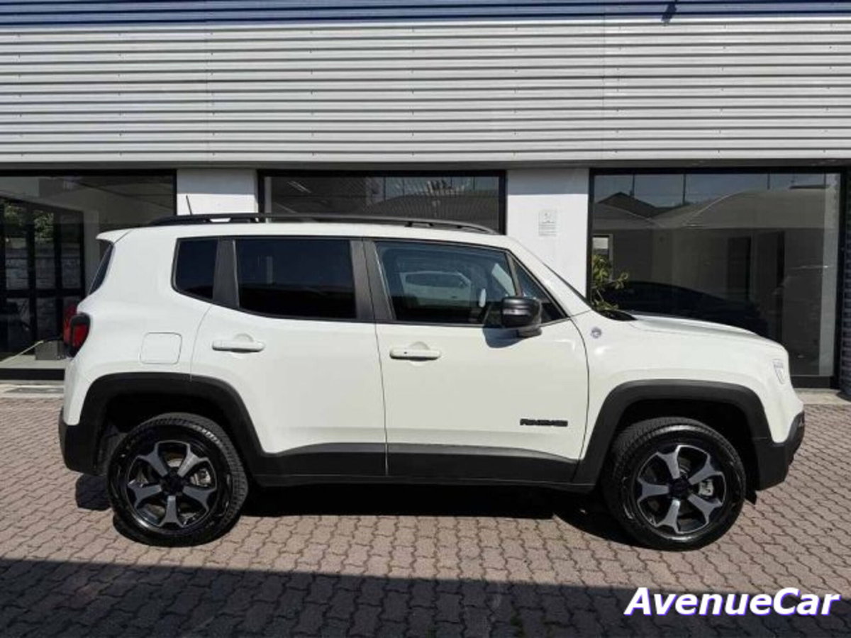 Jeep Renegade 1.3 T4 240CV PHEV 4xe AT6 Trailhawk (4)