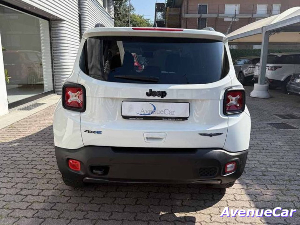 Jeep Renegade 1.3 T4 240CV PHEV 4xe AT6 Trailhawk (6)
