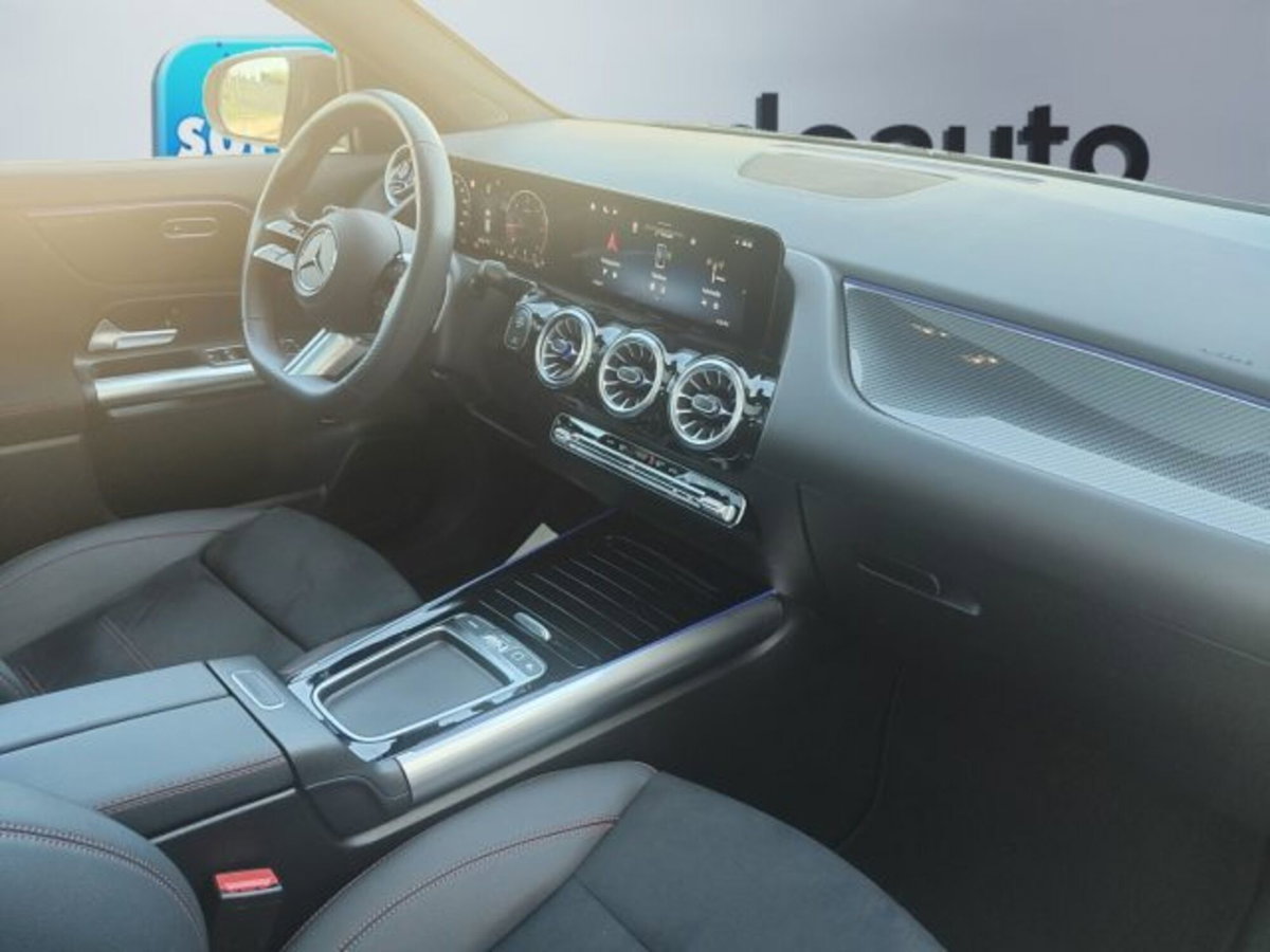 Mercedes-Benz GLA SUV 180 d AMG Line Premium Plus auto (11)