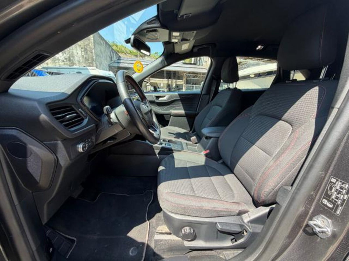 Ford Kuga 2.5 Full Hybrid 190 CV CVT 2WD ST-Line Design (12)