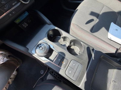 Ford Kuga 2.5 Full Hybrid 190 CV CVT 2WD ST-Line Design (18)