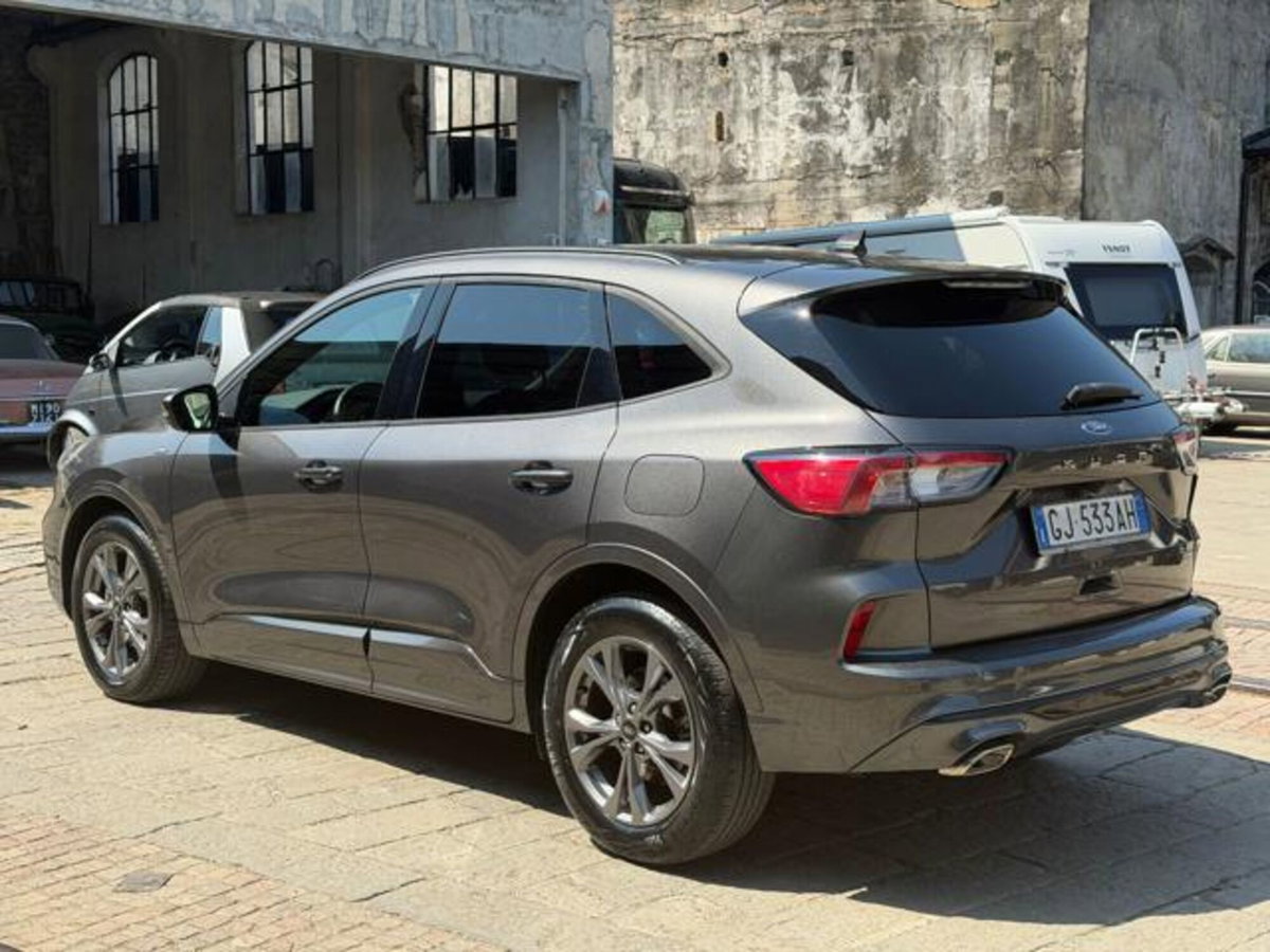 Ford Kuga 2.5 Full Hybrid 190 CV CVT 2WD ST-Line Design (5)