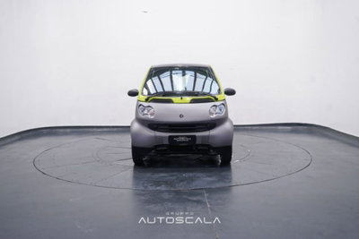 smart Fortwo 1000 45 kW MHD coupé pure (2)