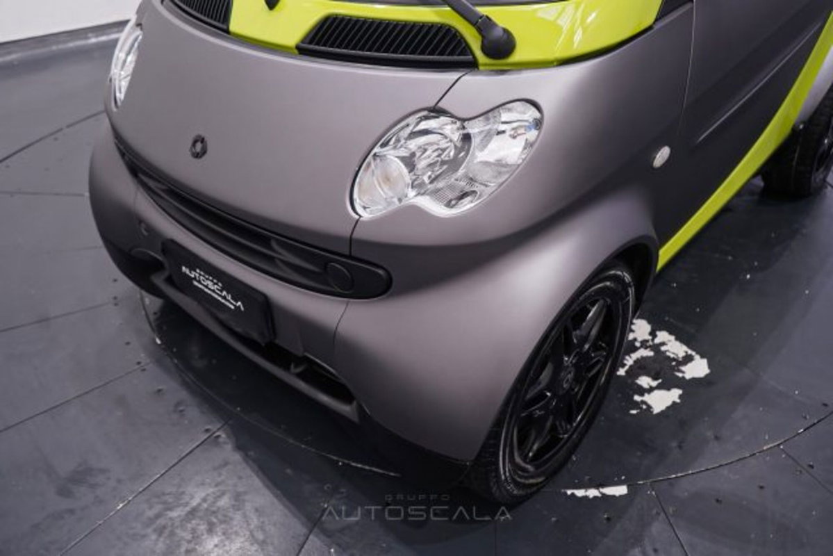 smart Fortwo 1000 45 kW MHD coupé pure (20)
