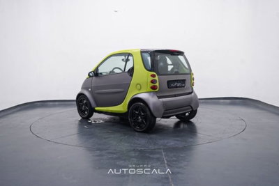 smart Fortwo 1000 45 kW MHD coupé pure (4)