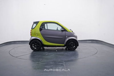 smart Fortwo 1000 45 kW MHD coupé pure (7)