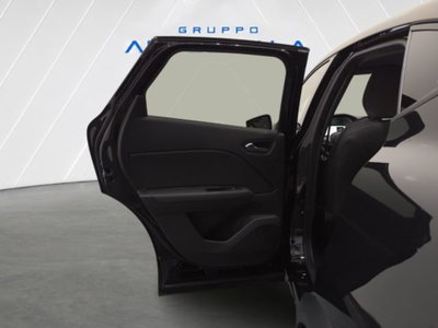 Renault Captur 1.8 full hybrid Techno 160cv auto (18)