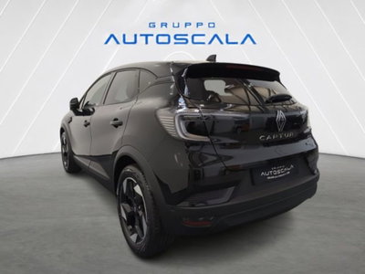 Renault Captur 1.8 full hybrid Techno 160cv auto (4)