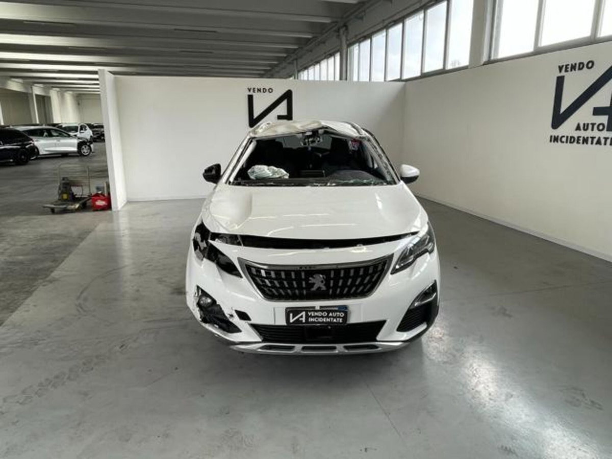 Peugeot 5008 BlueHDi 130 S&S EAT8 Allure (2)