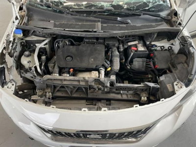 Peugeot 5008 BlueHDi 130 S&S EAT8 Allure (9)
