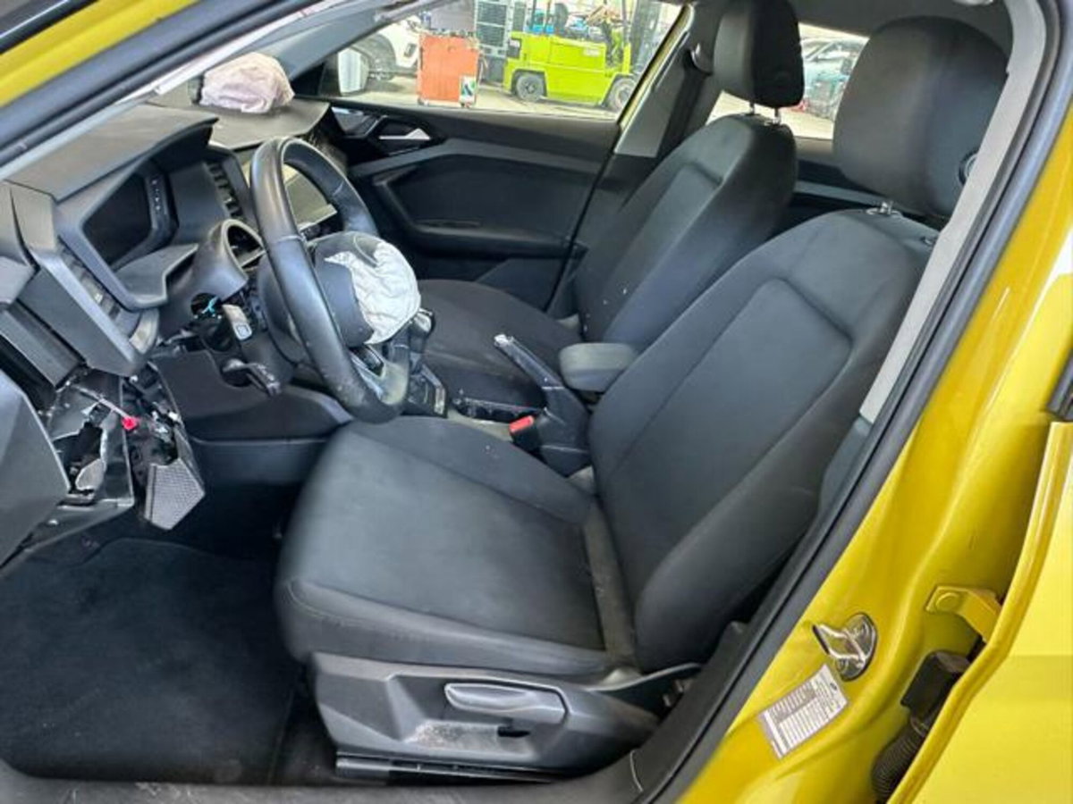Audi A1 Sportback 30 TFSI Identity Black (11)
