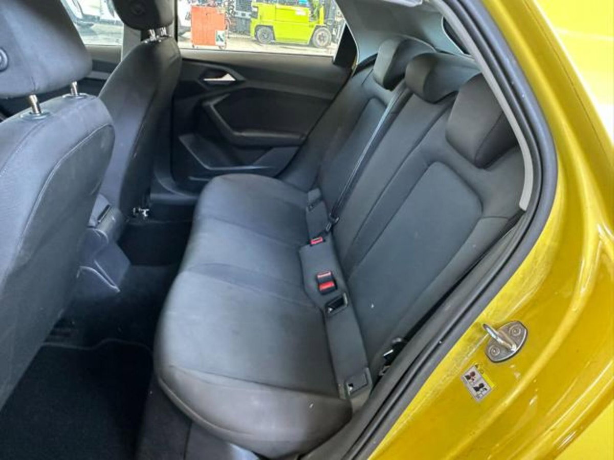 Audi A1 Sportback 30 TFSI Identity Black (12)