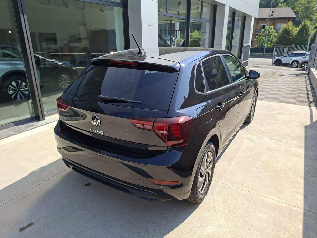 Volkswagen Polo 1.0 Young 80cv (3)