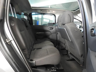 Peugeot 5008 1.6 HDi 112CV Allure (15)