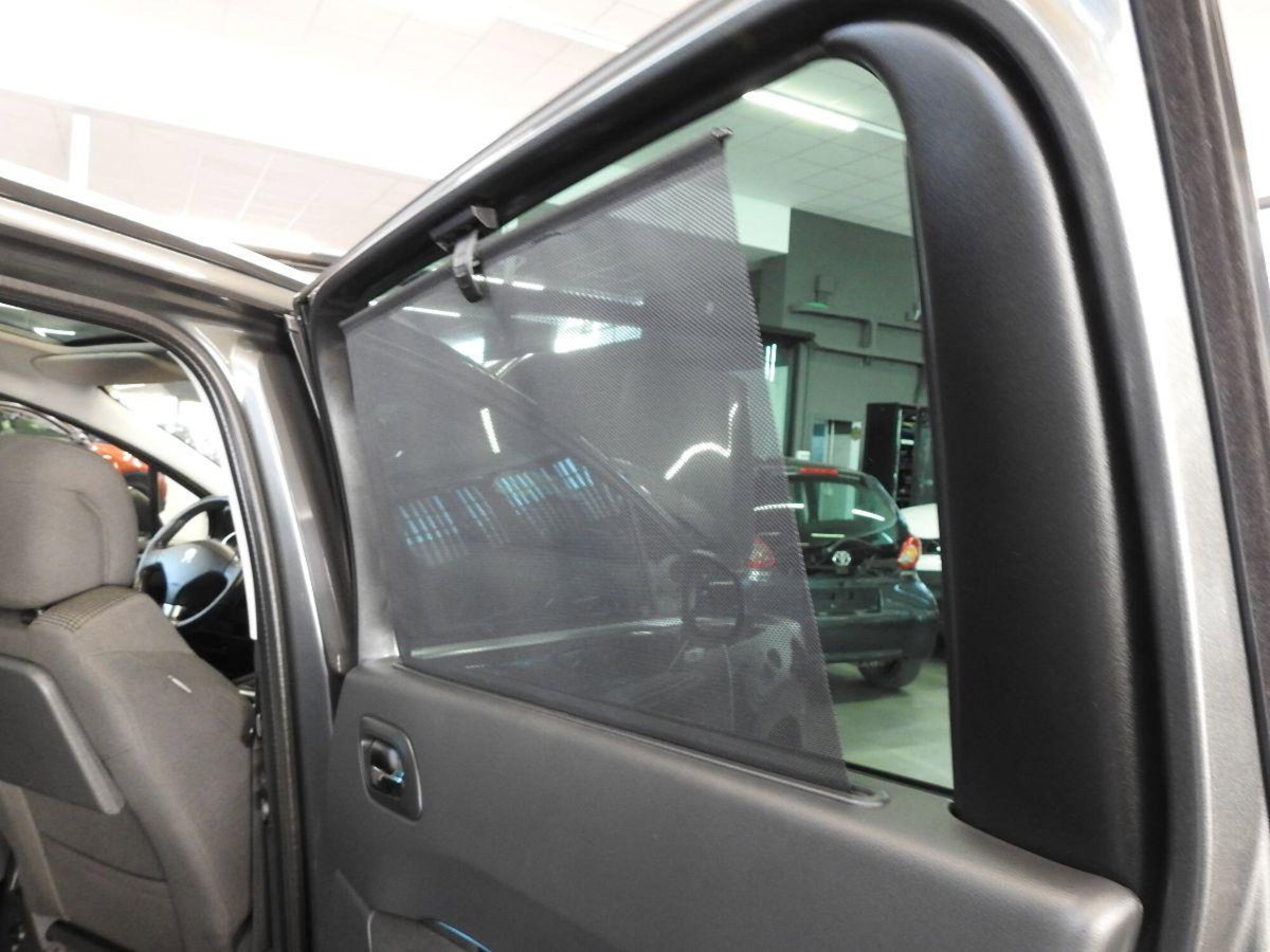 Peugeot 5008 1.6 HDi 112CV Allure (16)